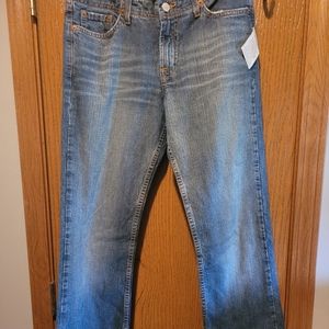 Lucky Brand- womens jeans.